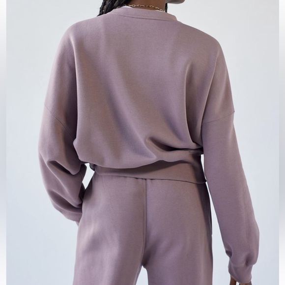 Adidas essentials crewneck sweatshirt - Picture 2 of 6